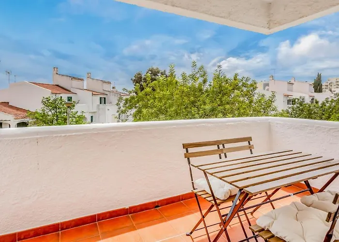 Vilamoura Coastal Retreat By Lovelystay